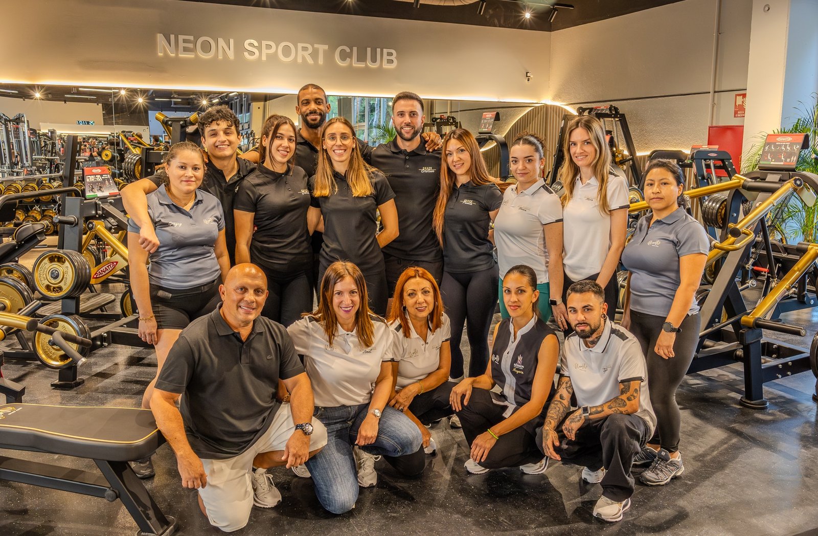 Equipo completo Neon Sport Club